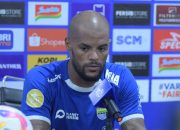 David da Silva Bawa Persib Bandung Menang 2-0 atas Malut United