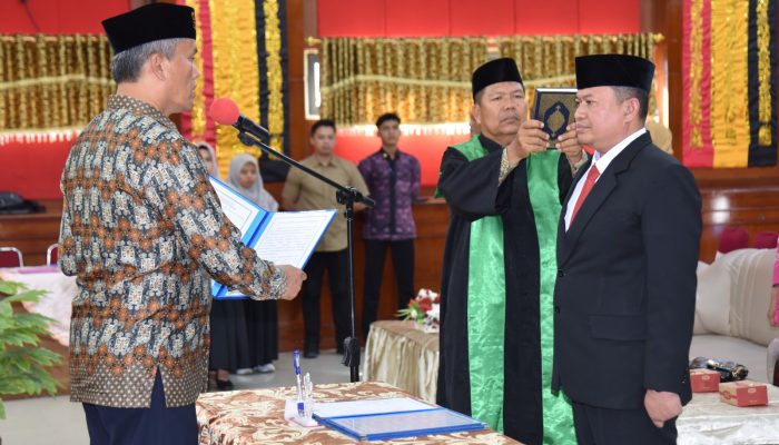 Mursalim Resmi Dilantik Sebagai Pj Sekda Kota Pariaman