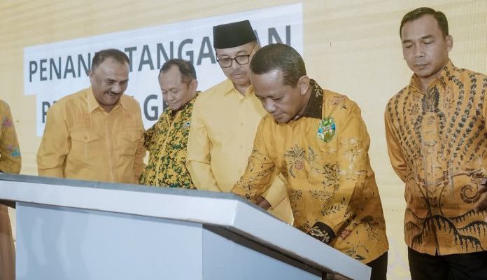 Bahlil Lahadalia Resmikan Kantor Golkar Sumbar, Komitmen Perjuangkan Aspirasi Rakyat