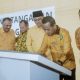 Ketua Umum Partai Golkar, Bahlil Lahadalia, meresmikan kantor baru DPD Partai Golkar Sumatera Barat pada Minggu (15/12/2024). (Foto: Istimewa)