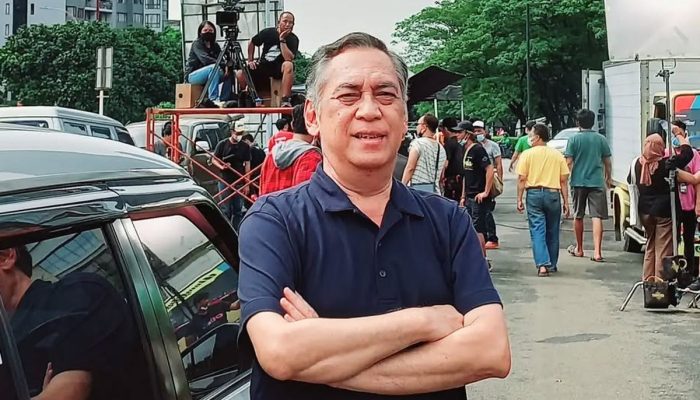Joshua Pandelaki, Aktor Senior “Perempuan Berkalung Sorban”, Wafat di Usia 65 Tahun