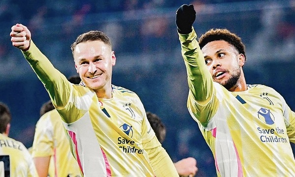 Punggawa Juventus saat merayakan gol yang berhasil dicetak ke gawang Monza dalam lanjutan Serie A.(ist)