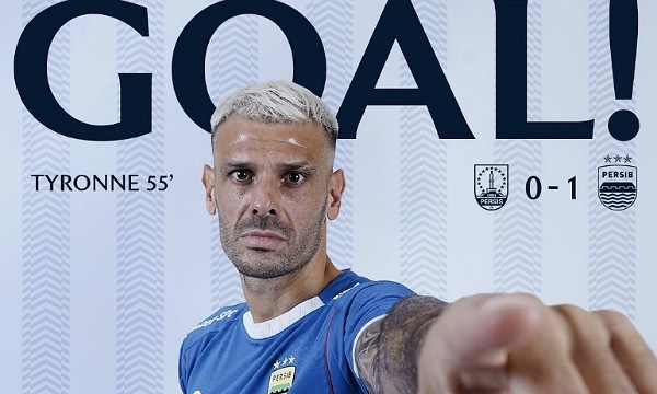 Tyronne del Pino cetak gol kemenangan Persib Bandung.(ist)