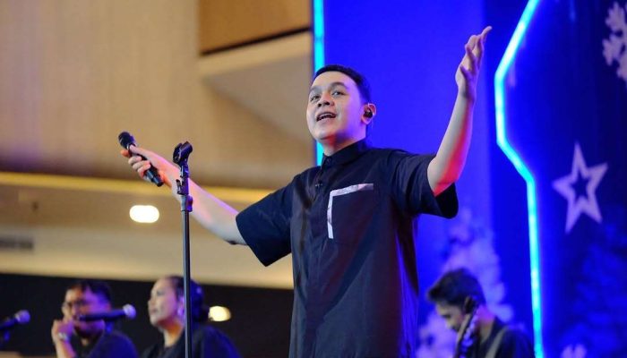 Tulus Sukses Hibur Ribuan Fans di Grand Metropolitan Mall Bekasi