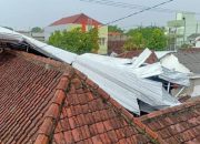 12 Rumah Rusak Akibat Hujan dan Angin Kencang di Pauh Padang