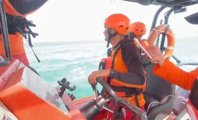 Cuaca Buruk Hambat Pencarian Tiga Korban Longboat di Muara Masi