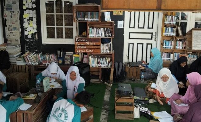 Membangkitkan Sastra Lokal, Pelatihan Menulis Cerita Anak Berbahasa Minangkabau