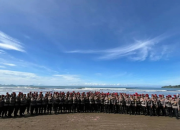 Reserse Polresta Padang Gelar Upacara Pembaretan di Pantai Air Manis