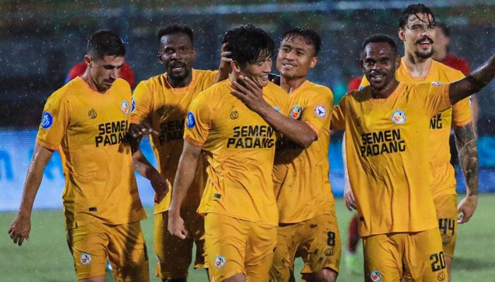 Gol Menit Akhir Michibuchi Bawa Semen Padang Keluar dari Zona Degradasi