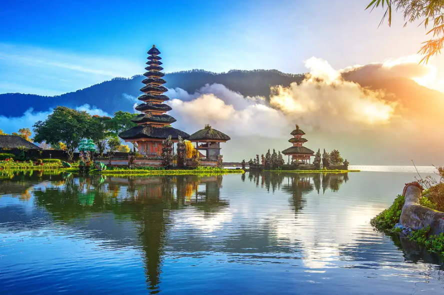 Ulun Danu Beratan Temple [Foto: Traveloka]