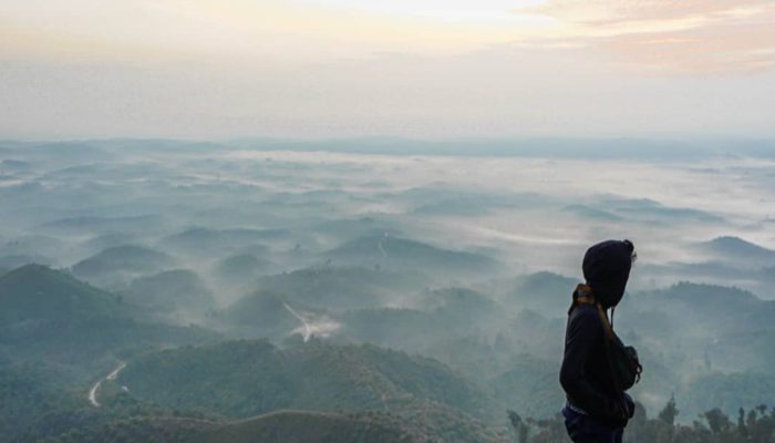 Bukit Suligi, Lautan Awan yang Menawan