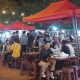 Suasana malam minggu ini di kawasan kuliner Bundaran Keris, Jalan Diponegoro, Pekanbaru [Foto:Instagram/pkucity]