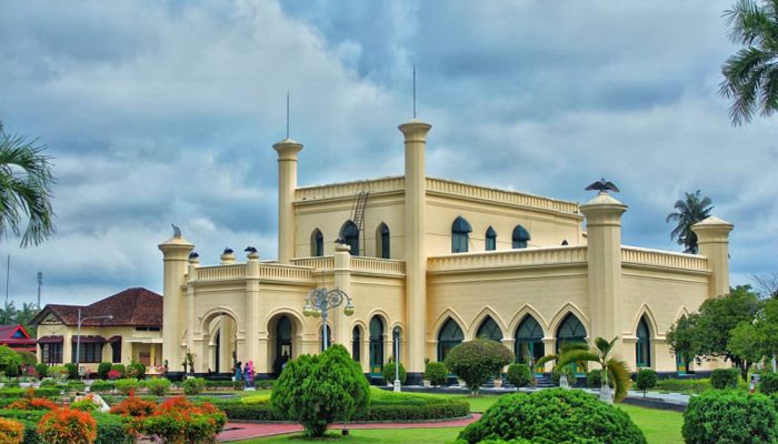 Istana Siak: Kemegahan Sejarah Kerajaan Melayu di Bumi Lancang Kuning