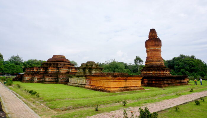 Mengenal Keindahan dan Sejarah Candi Muara Takus, Riau