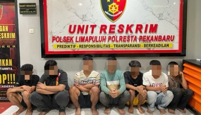 Polisi Ringkus 7 Anggota Kelompok Remaja Bermotor Bersenjata di Pekanbaru