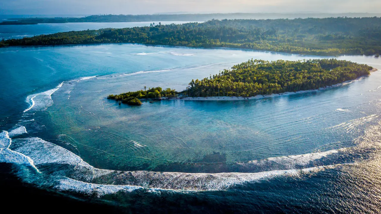 Keindahan Pulau Nyang-Nyang di Mentawai[Foto:Shutterstock/aksenovden]