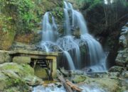 Pesona Alam Air Terjun Guruh Gemurai Kuantan Singingi yang Memikat