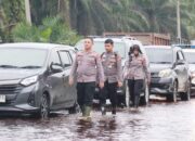 Kapolres Pelalawan Atur Strategi Atasi Banjir di Jalintim KM 83