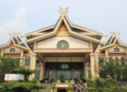 Anjungan Seni Idrus Tintin Pusat Seni Budaya Melayu di Pekanbaru