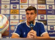 Nick Kuipers Siap Kawal Tren Positif Persib Hadapi PSM