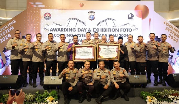 Karena Ini, KPU dan Bawaslu Beri Polda Riau Penghargaan