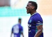 Debut Gemilang Eber Bessa, Persita Bungkam PSIS 2-1