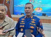 Dr. Aqua Dwipayana Bekali Polairud di Riau Ilmu Komunikasi