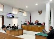 Korupsi Hampir Rp 7 Miliar, Hakim Bebaskan Eks Direktur RSUD Bangkinang