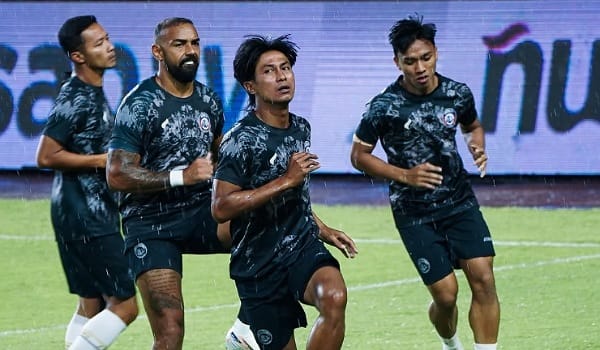 Singo Edan Siap Bangkit, Targetkan Kemenangan atas Persib Bandung