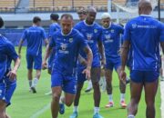 Persib Genjot Fisik Jelang Duel Klasik Kontra PSM Makassar