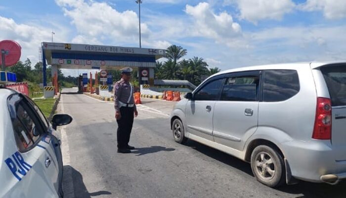 Cegah Kecelakaan di Jalan Tol, Sat PJR Polda Riau Gencarkan Patroli Sambang