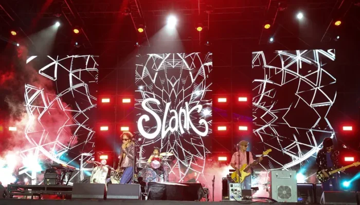Slank Buka Konser Ulang Tahun ke-41 dengan Iring-iringan Skuter