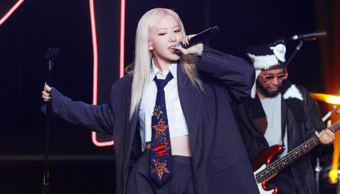 Rose BLACKPINK Kembali Tampil di The Kelly Clarkson Show pada 7 Januari 2025