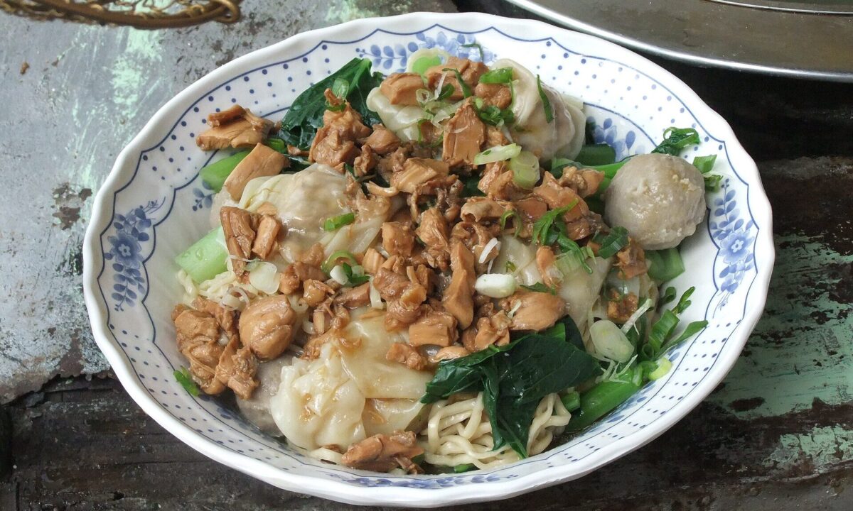 Mie Bangka kuliner wajib di coba [Foto: Wikipedia]