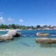 Pantai Tanjung Tinggi [Foto: Wikipedia]