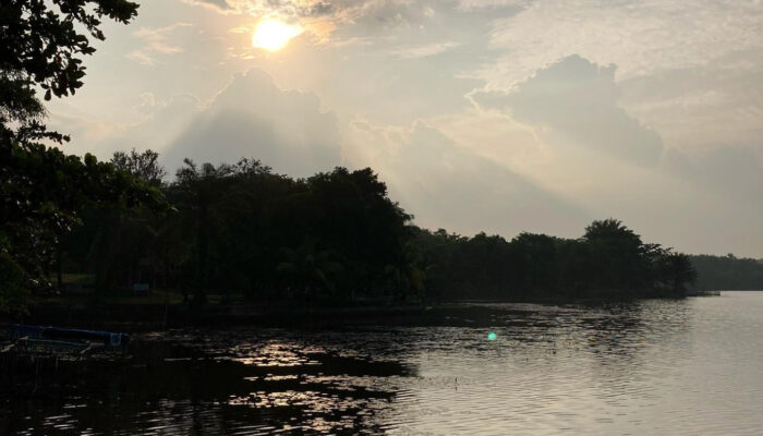Danau Bandar Khayangan Lembah Sari Destinasi Wisata Alam Andalan Pekanbaru
