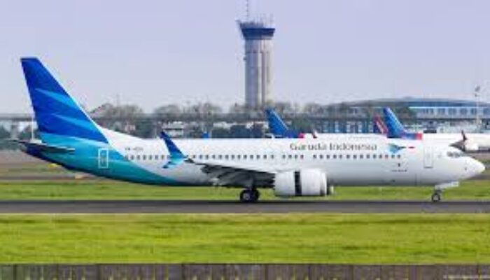 Retak pada Kaca Kokpit, Garuda Indonesia Batalkan Penerbangan Pekanbaru-Jakarta
