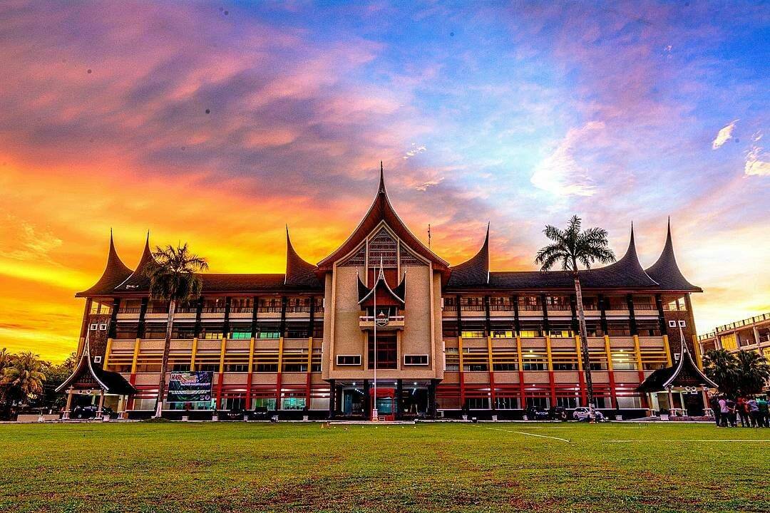 Kantor Pemerintah Provinsi Sumatera Barat. (Foto: Istimewa)