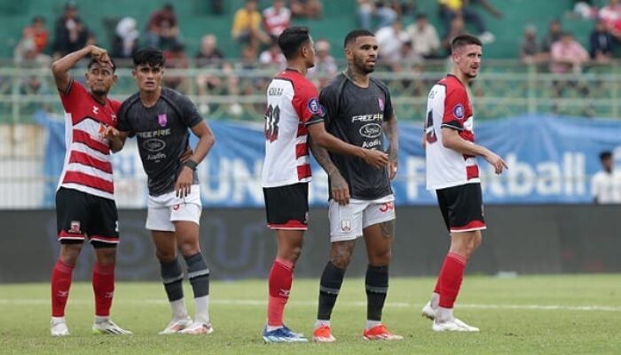 Persis Solo Terpuruk di Dasar Klasemen Usai Kekalahan dari Madura United