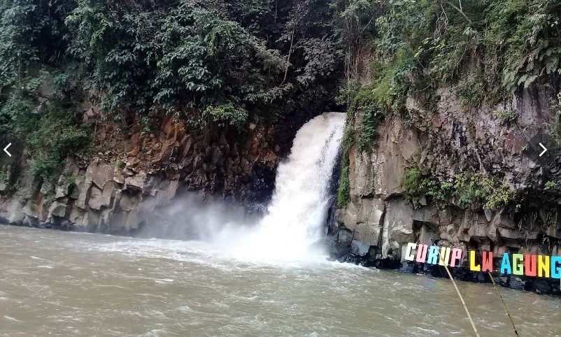 Air Terjun Lawang Agung [Foto: radarseluma.bacakoran.co]