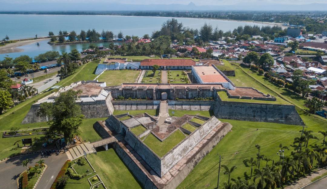 Penampakan Benteng Marlborough di lihat dari atas [Foto gmaps/Fort Malboroug]