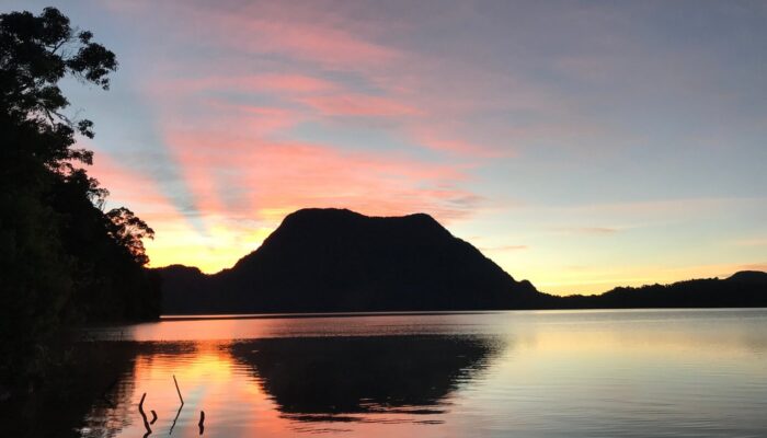 Pesona Alam Danau Gunung Tujuh dan Misteri di Ketinggian