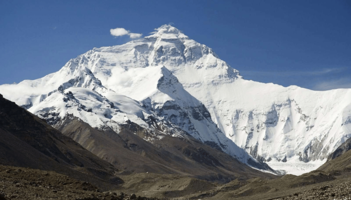 Gunung Jaya Wijaya Keajaiban Salju Abadi di Papua