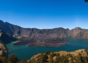Gunung Rinjani, Nusa Tenggara Barat Keindahan Alam di Puncak Lombok