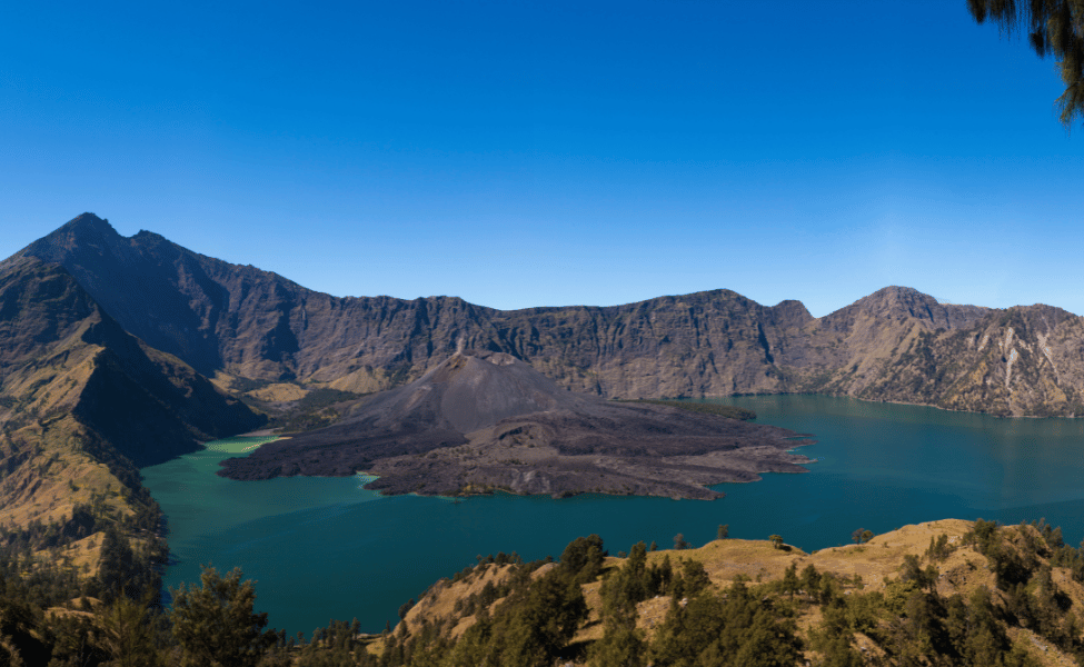 Keindahan Gunung Rinjani [Foto: Canva]