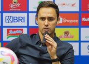 Bertekad Bangkit, Begini Target Pelatih Persebaya Bulan Ini