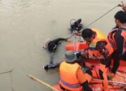 Truk Pekerja PT NWR Masuk Sungai di Pelalawan, Tiga Balita Meninggal Dunia