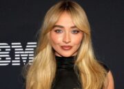 Sabrina Carpenter Kolaborasi dengan Dolly Parton di Album Deluxe Short n’ Sweet