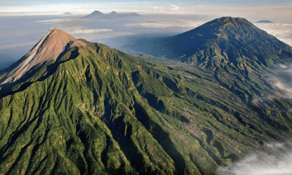 Keindahan Gunung Sanggar [Foto: Pagaralampos]