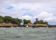 Pantai Sungai Suci, Pesona Alam Bengkulu yang Mirip Tanah Lot